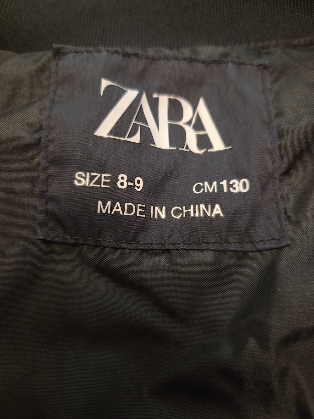 Kids Zara Black Puffer Vest Size 8-9 - Picture 3 of 4
